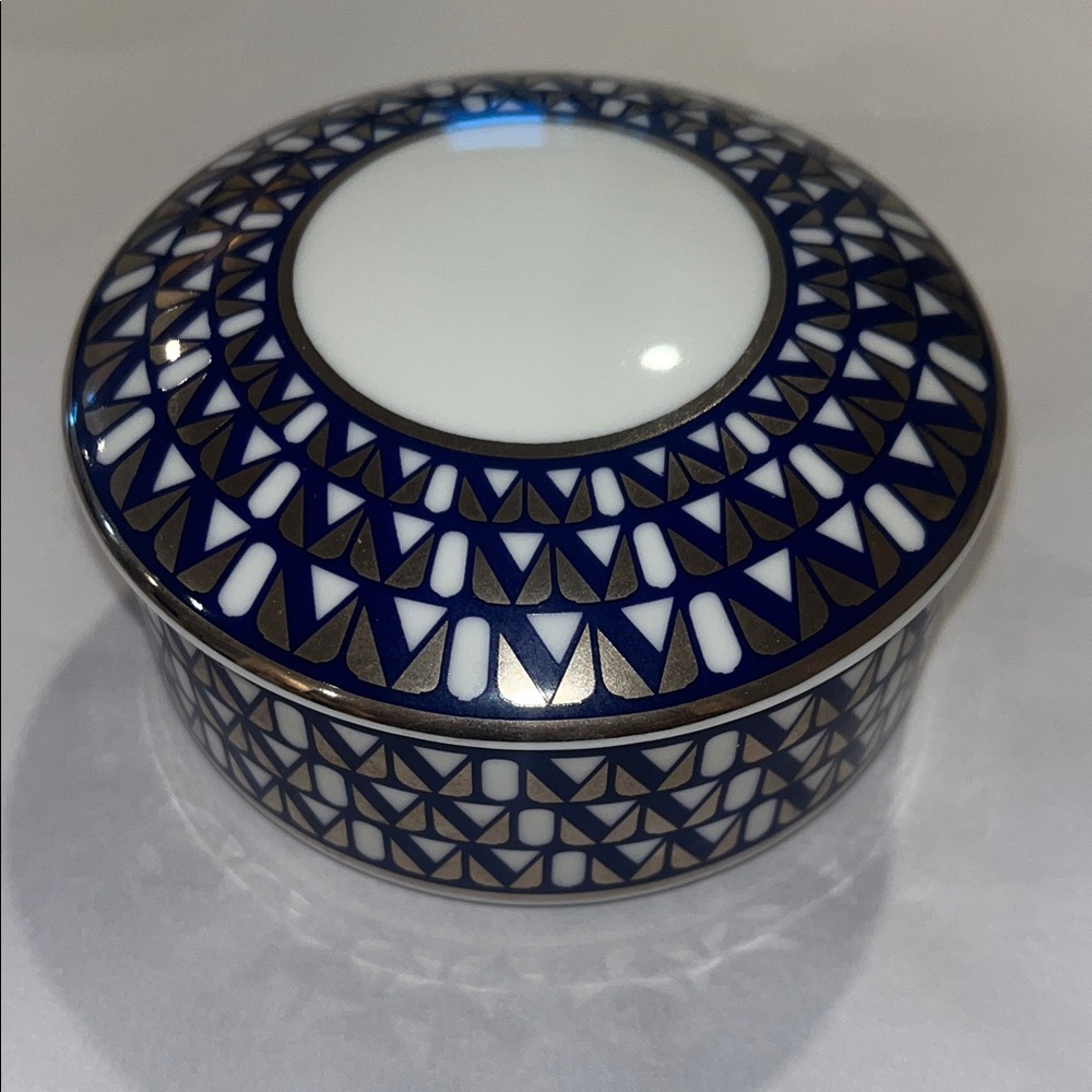 Tiffany & Co. Vintage Millennium Porcelain 1999 Trinket Box